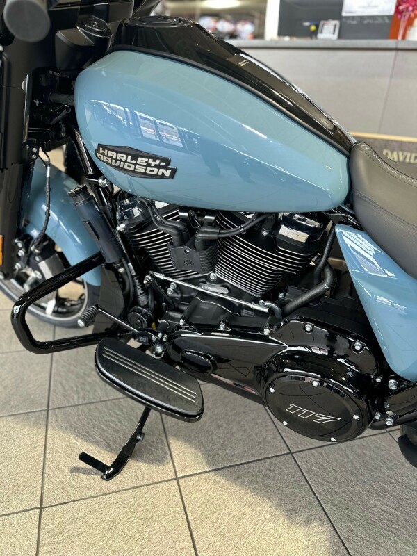FLHX 2024 Street Glide - Photo 7