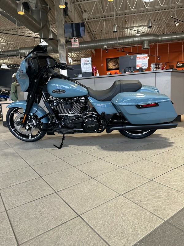 FLHX 2024 Street Glide - Photo 6