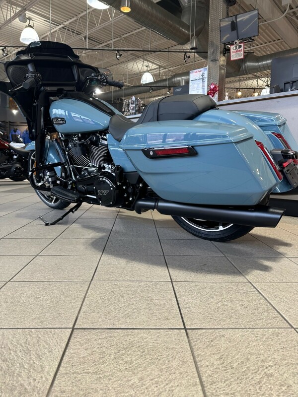 FLHX 2024 Street Glide - Photo 4