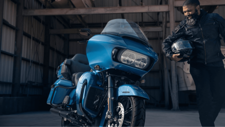 The Sleek Design of the 2024 Harley-Davidson® Road Glide® Limited in New Port Richey, FL