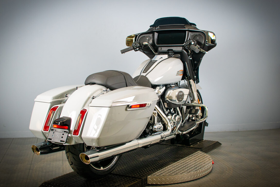 2024 Harley-Davidson Street Glide FLHX - Photo 8