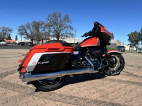 FLHXSE 2024 CVO™ Street Glide® thumb 2
