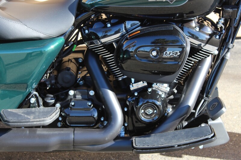 Harley-Davidson Freewheeler 2024 FLRT 84420011 ALPINE GRN/BLK W/ PINSTRIPE - Photo 7