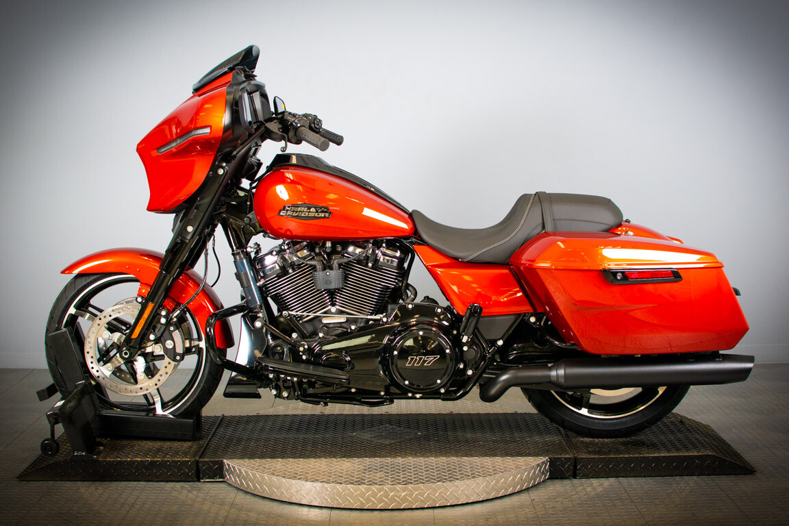 2024 Harley-Davidson Street Glide FLHX - Photo 5