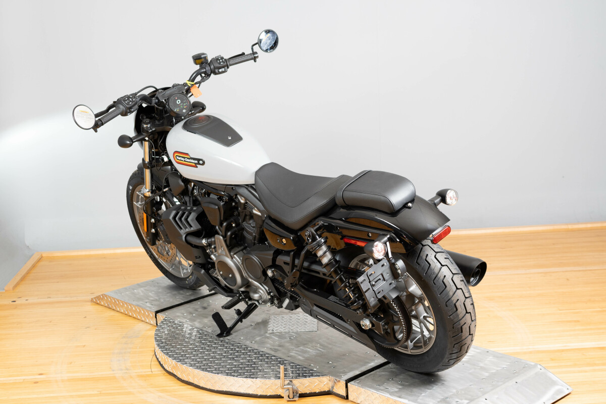 2024 Harley-Davidson® Nightster™ Special RH975S, photo 18