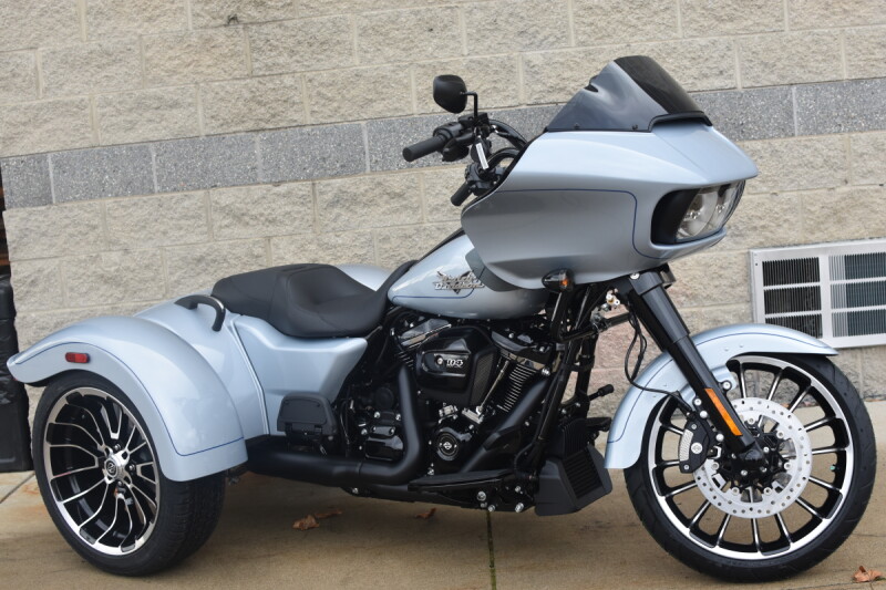 2024 Harley-Davidson® Road Glide® 3 FLTRT