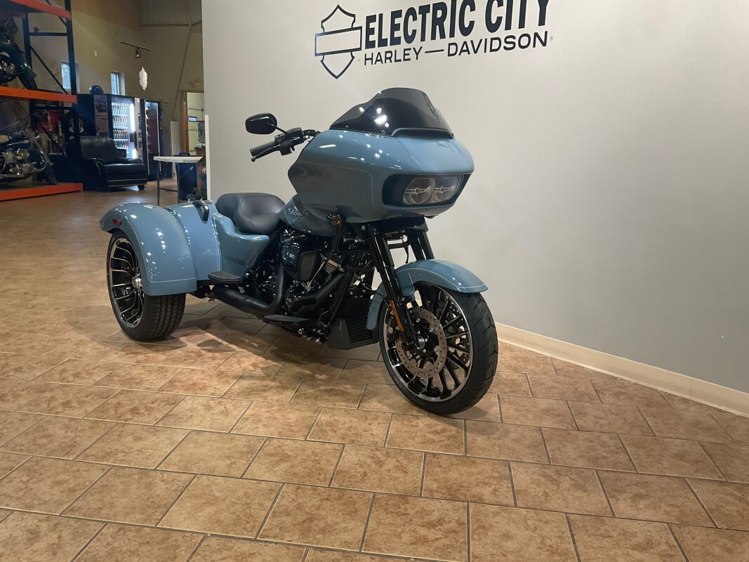 2024 Harley-Davidson Road Glide 3 Sharkskin Blue FLTRT - Photo 4