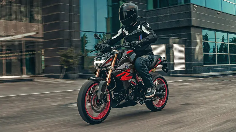BMW Motorrad rider in Chicago
