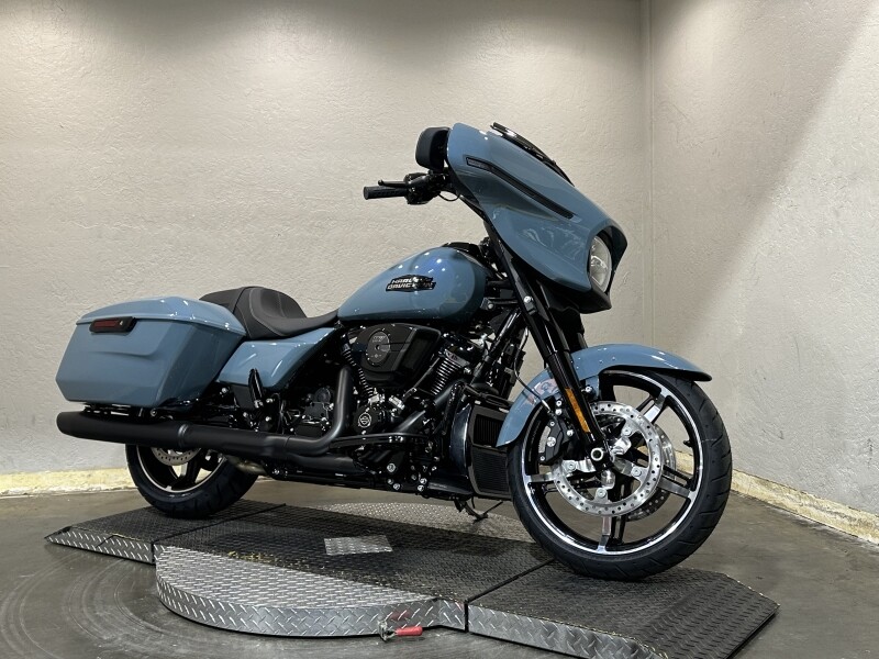 Harley-Davidson Street Glide 2024 FLHX 84433525 SHARKSKIN - Photo 2