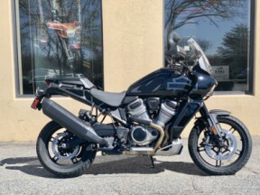 2023 Harley-Davidson<sup>®</sup> Pan America™ 1250 RA1250S thumb 3