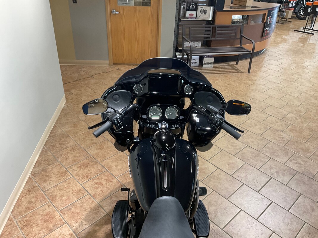 2024 Harley-Davidson Road Glide 3 Vivid Black FLTRT - Photo 7