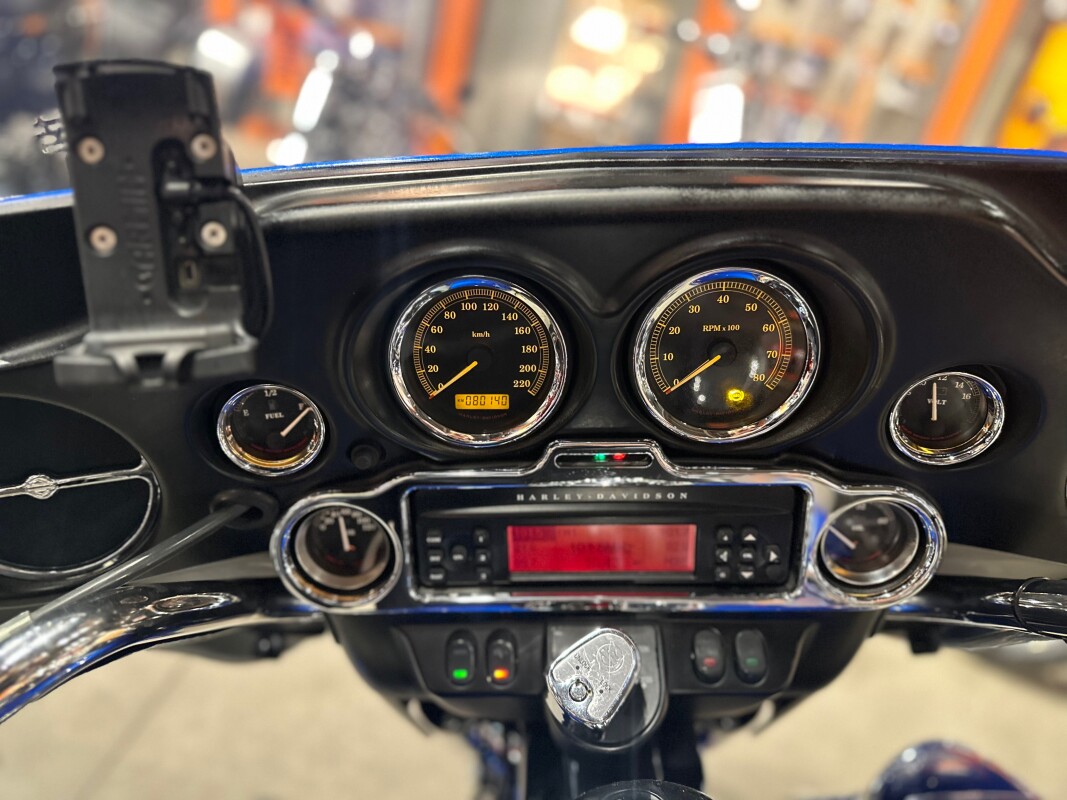 2009 Harley-Davidson Electra Glide Ultra Classic Flame Blue Pearl & Pewter Pearl - Photo 6