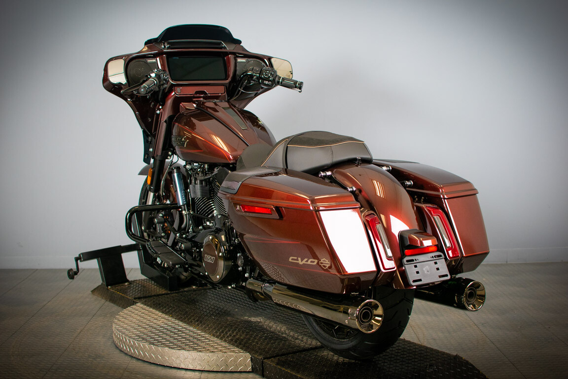 2024 Harley-Davidson CVO Street Glide FLHXSE - Photo 6