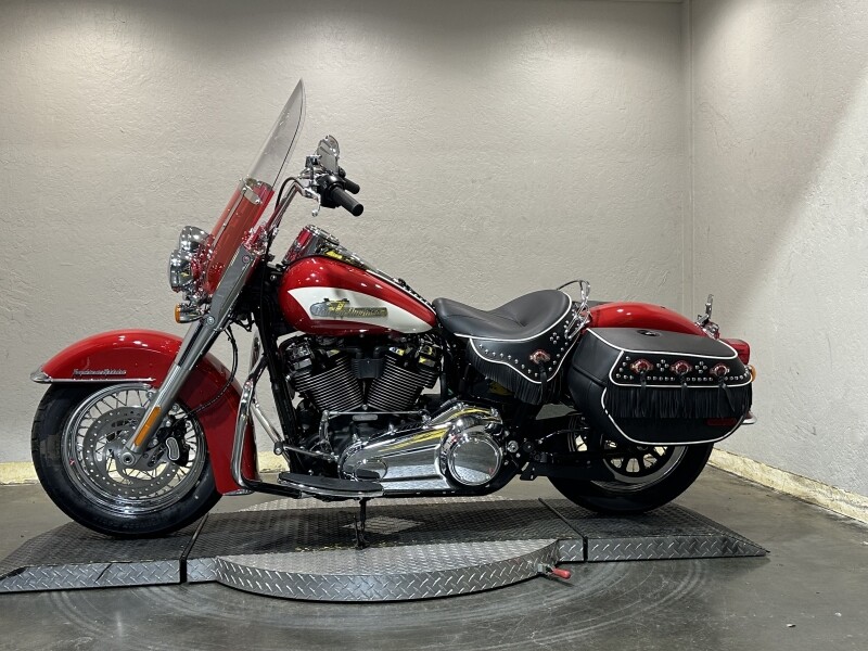 Harley-Davidson Hydra-Glide Revival 2024 FLI 84427814 REDLINE RED - Photo 6