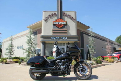 2024 Harley-Davidson<sup>®</sup> Low Rider<sup>®</sup> ST Vivid Black