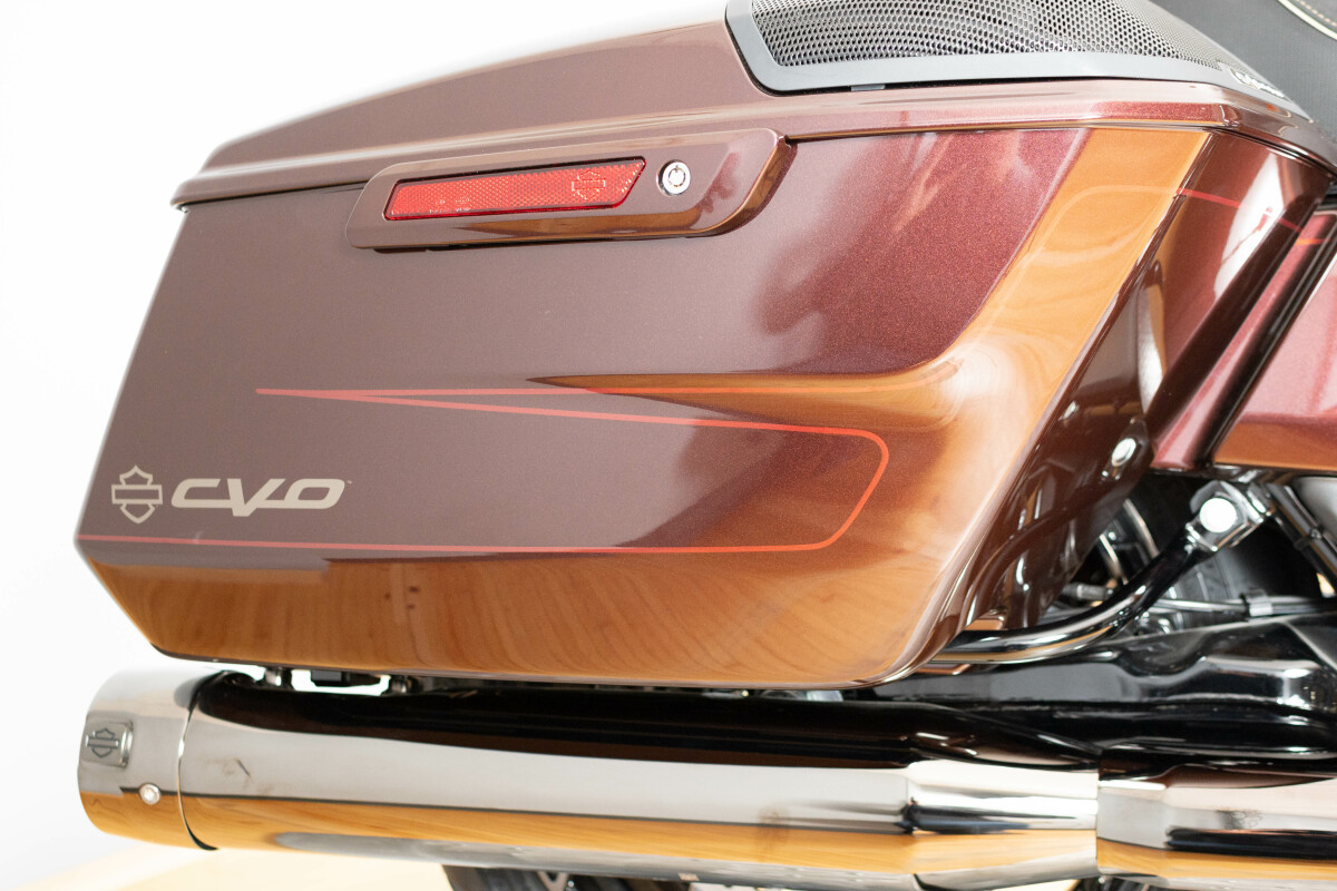 2024 Harley-Davidson® CVO™ Road Glide® FLTRXSE, photo 27