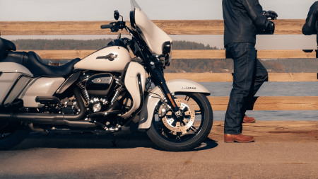 Riding in Comfort with the 2024 Harley-Davidson® Ultra Limited® in Tampa, FL