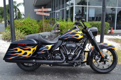 2023 Harley-Davidson<sup>®</sup> Road King<sup>®</sup> Special - FLHRXS