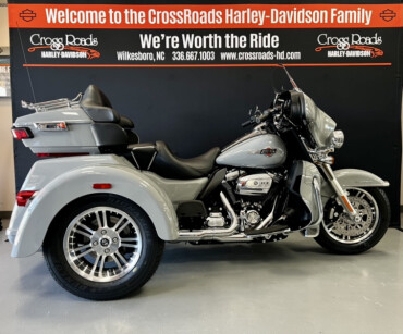 2024 Harley-Davidson<sup>®</sup> Tri Glide<sup>®</sup> Ultra Billiard Gray