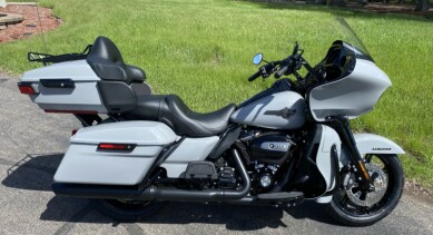 2024 Harley-Davidson<sup>®</sup> Road Glide<sup>®</sup> Limited Billiard Grey