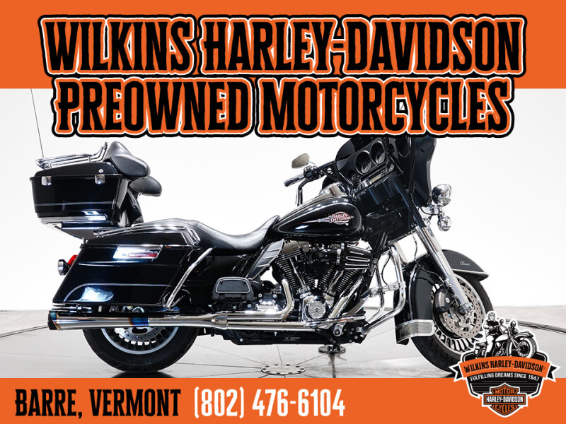 2013 Harley-Davidson FLHTC Electra Glide Classic in Vivid Black