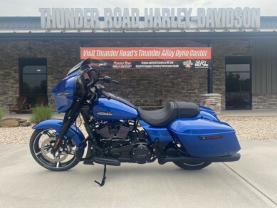 2024 Harley-Davidson<sup>®</sup> Street Glide® Blue Burst - Black Finish