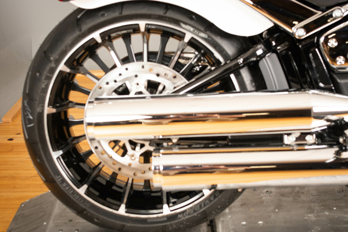 2024 Harley-Davidson Breakout 117 FXBR - Photo 3