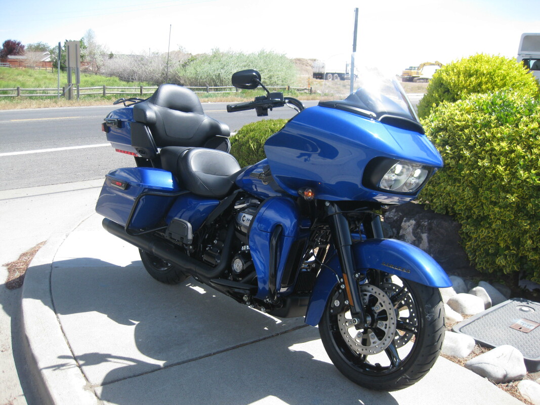 2024 Harley-Davidson Road Glide Limited Blue Burst - Black Finish - Photo 4