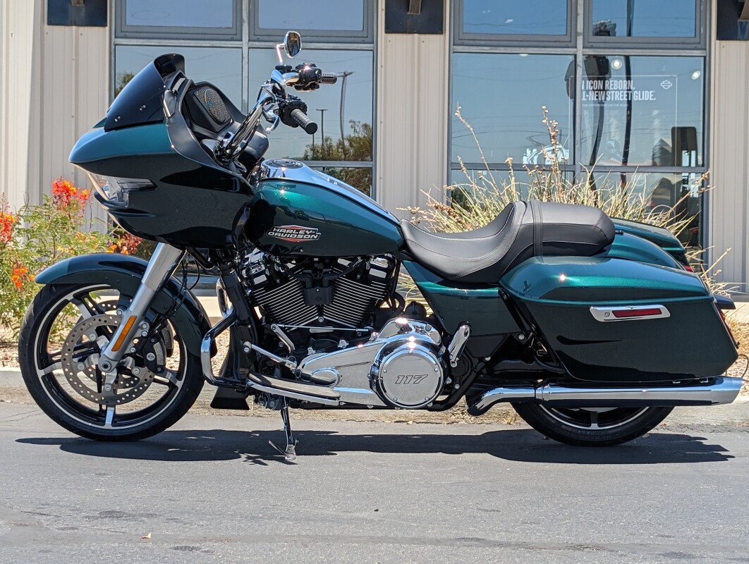 2024 Harley-Davidson Road Glide - Photo 2