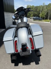 2024 Harley-Davidson<sup>®</sup> Street Glide® thumb 0