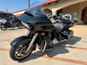 2016 Harley-Davidson® Road Glide® Ultra thumb 1