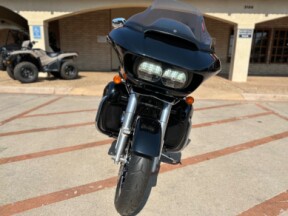 2016 Harley-Davidson® Road Glide® Ultra thumb 2