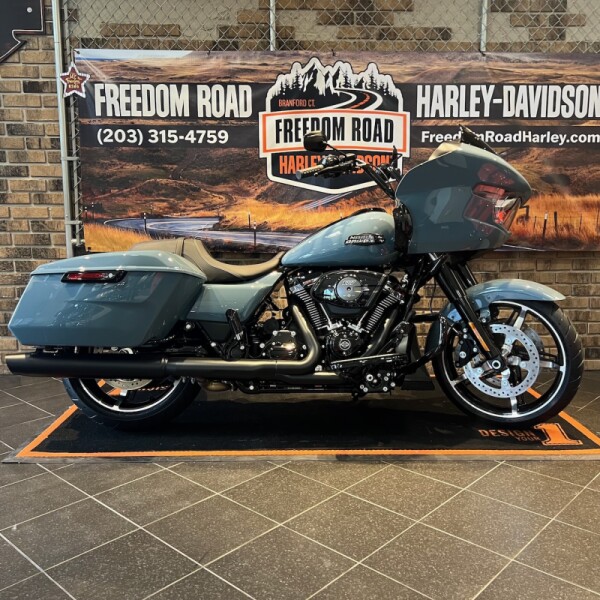 2024 HarleyDavidson® Road Glide® Review Engine Specs & Technology