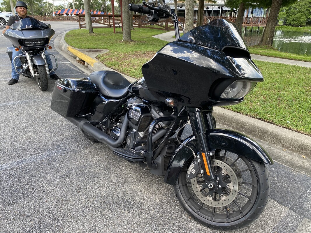 2019 Harley-Davidson Road Glide Special - Photo 2