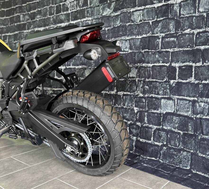 2023 Harley-Davidson Pan America 1250 Special Industrial Yellow/White Sand - Photo 10