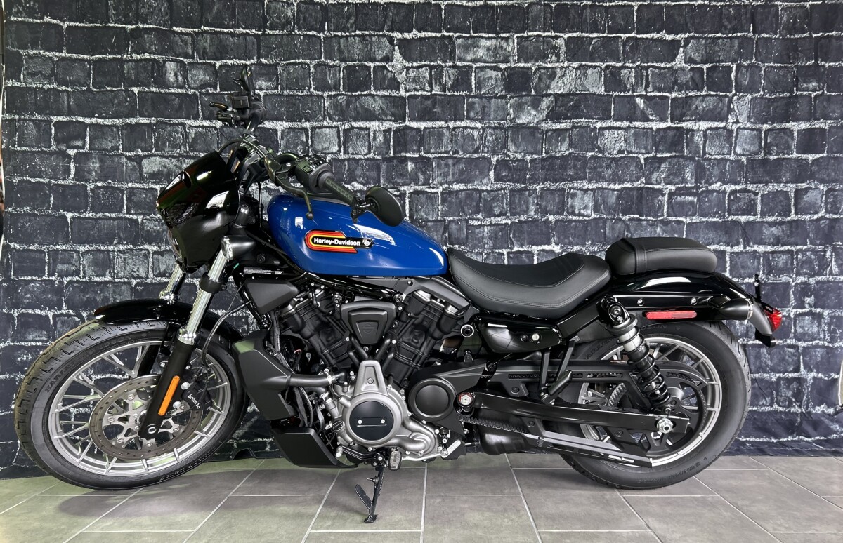 2023 Harley-Davidson Nightster Special Bright Billiard Blue – Black Finish - Photo 9
