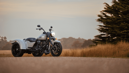 Touring around Rogers with Confidence: Safety Features of the 2024 Harley-Davidson® Freewheeler®