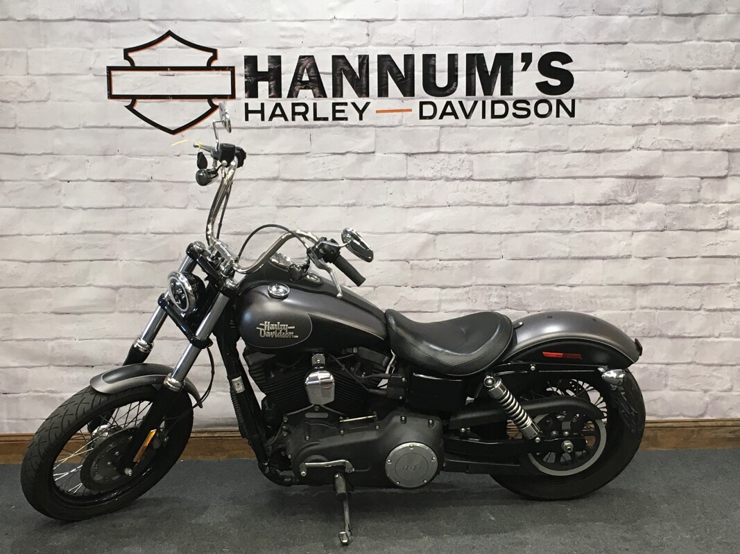 2017 Harley-Davidson Street Bob TT Blk Dnm/Brilliant Silver Dnm FXDB - Photo 6