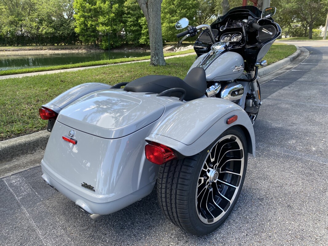 2024 Harley-Davidson Road Glide 3 - Photo 3