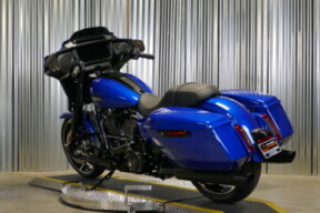 2024 Harley-Davidson® Street Glide® Blue Burst thumb 0
