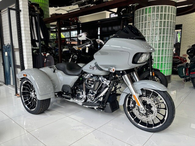 ロードグライド3入荷しました！ | Harley-Davidson® 湘南