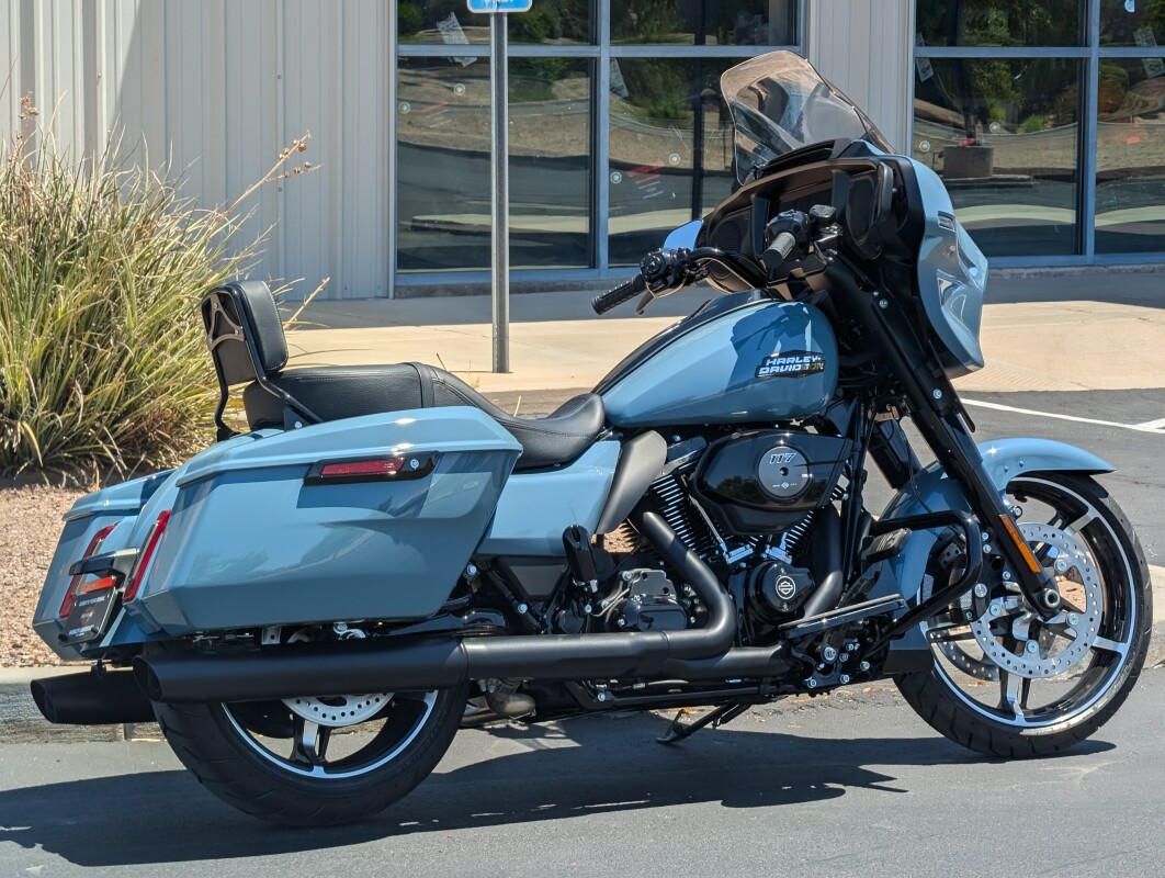 2024 Harley-Davidson Street Glide - Photo 4