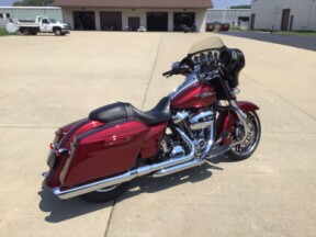 2017 FLHXS Street Glide® Special thumb 0