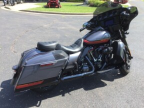 2020 Harley-Davidson® CVO™ Street Glide® SMKYGRY/BLKHOLE  thumb 1
