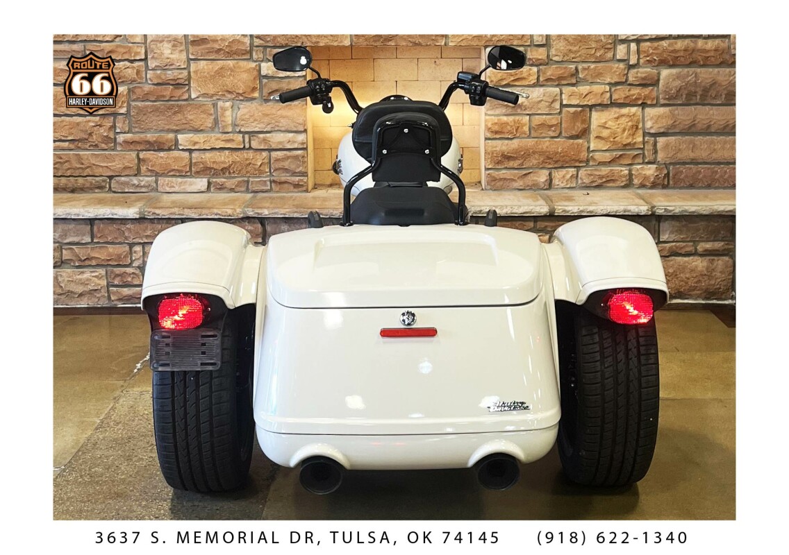 2023 Harley-Davidson Freewheeler White Sand Pearl - Photo 4