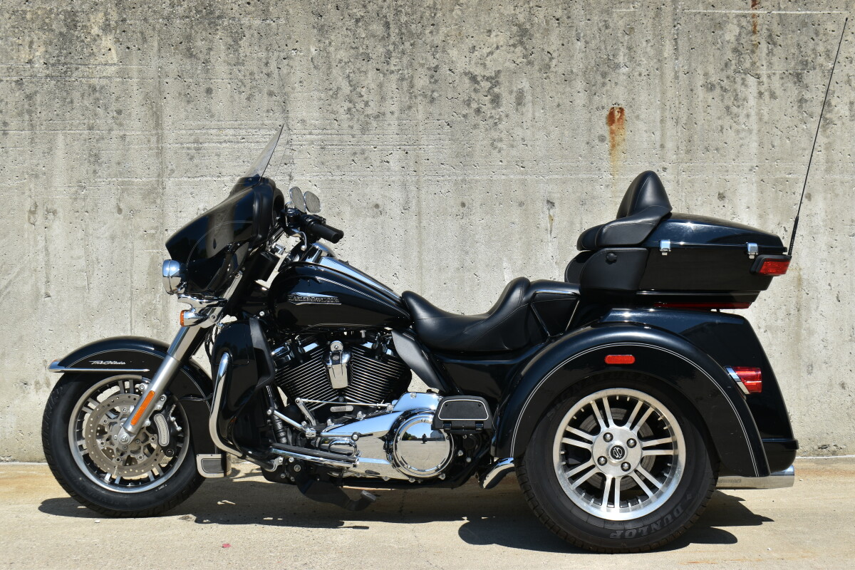 2017 Harley-Davidson Tri Glide Ultra FLHTCUTG - Photo 5