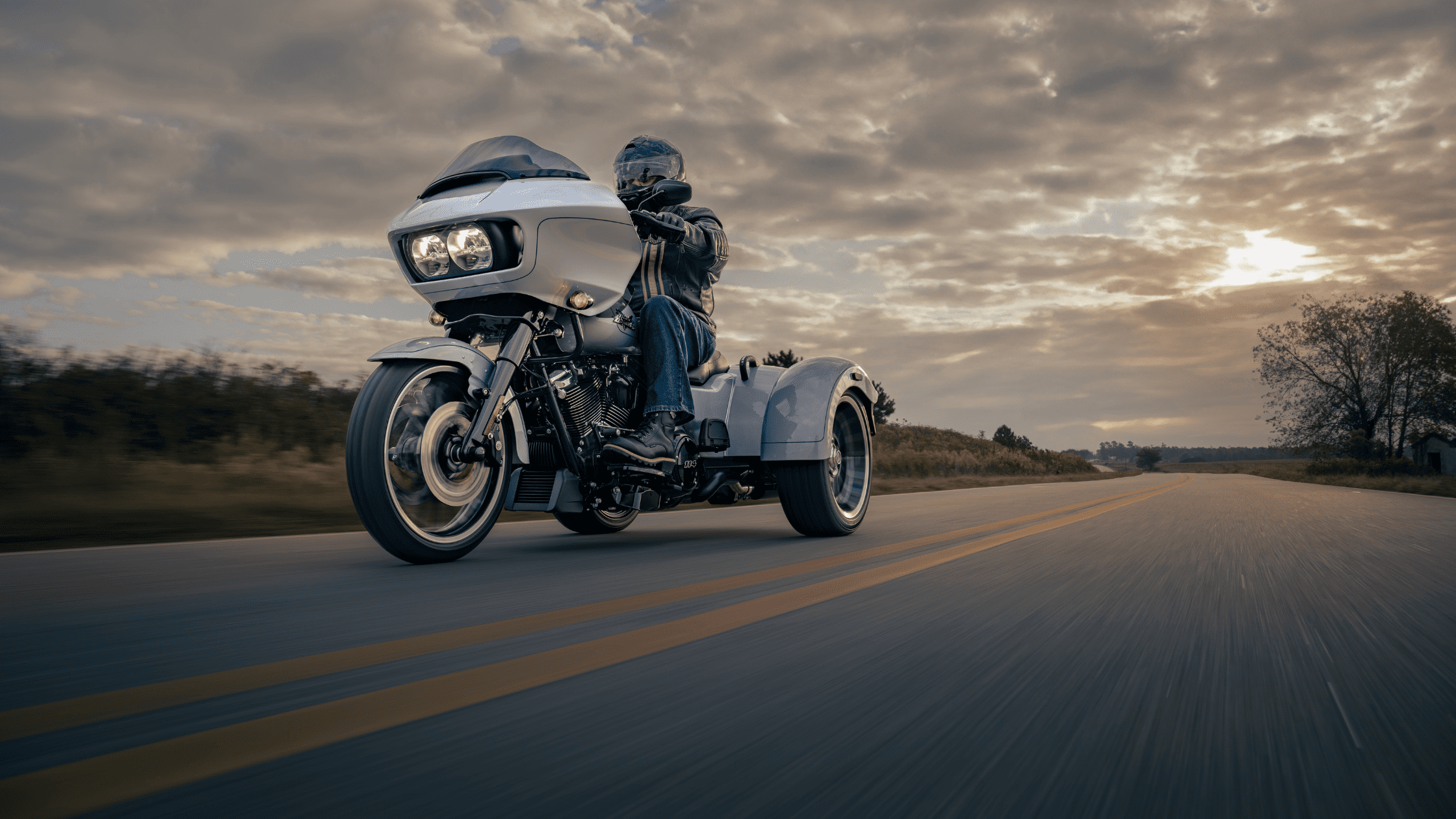 2024 Harley-Davidson® Road Glide® 3
