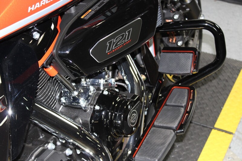 Harley-Davidson CVO Street Glide 2024 FLHXSE 84496577 LEGENDARY ORNG W/ PINSTRIPE - Photo 10