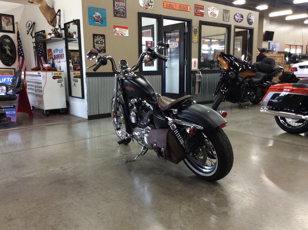 2012 Harley-Davidson® Seventy-Two® XL 1200V, photo 6