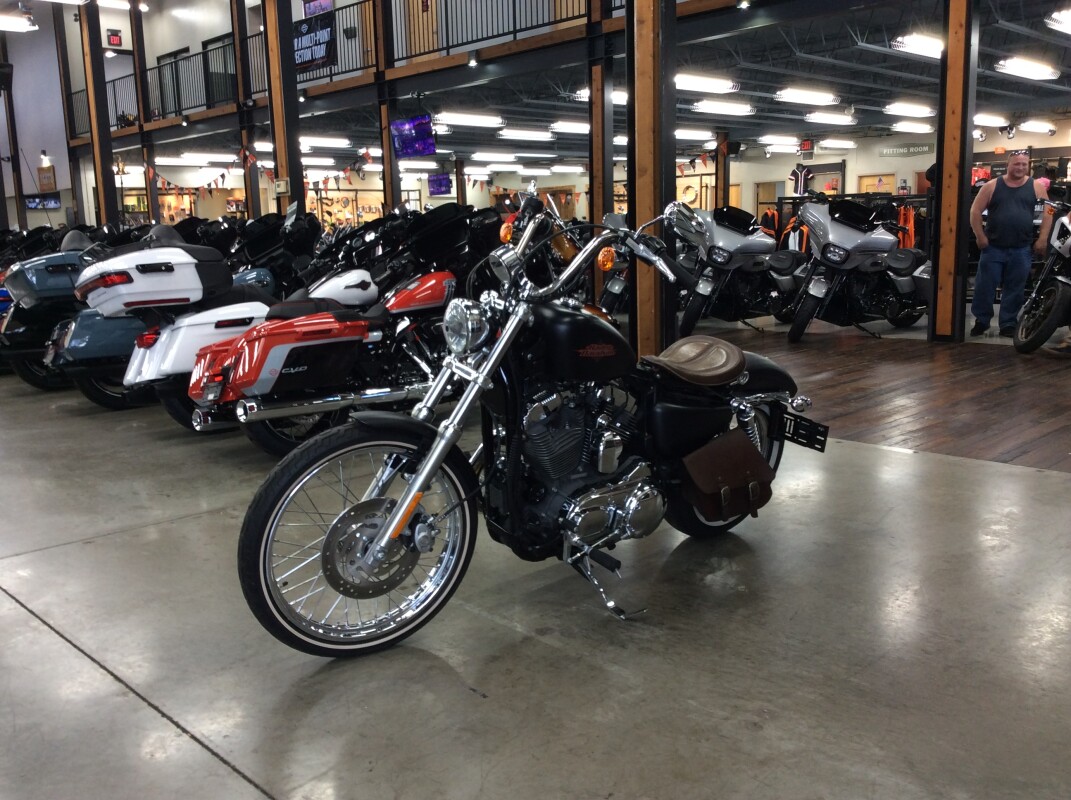 2012 Harley-Davidson® Seventy-Two® XL 1200V, photo 5